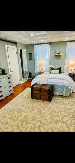 Fowler House Elle Suite